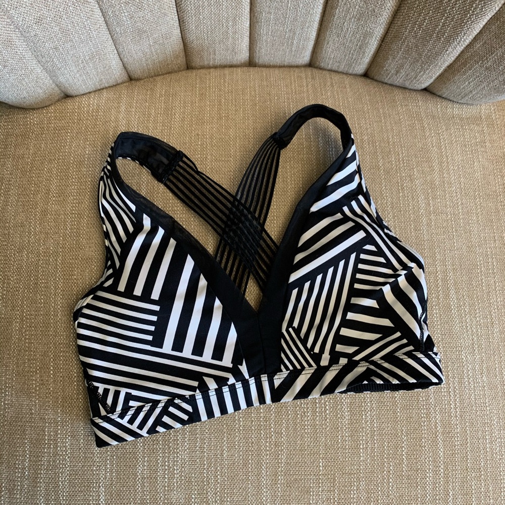 Victoria Secret sports bra